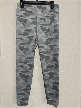 Kyodan Gray Camo Leggings